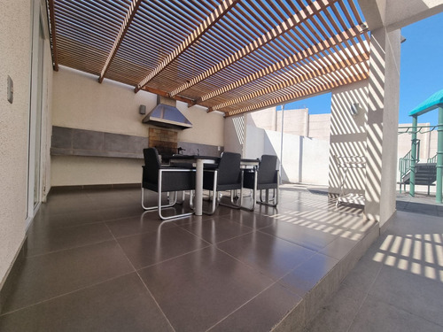 Se Arrienda Depto 2d+2b+1est Sin Amoblar 1.000.000/ Semiamob