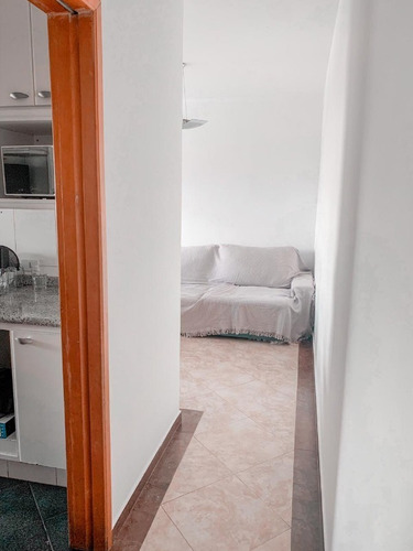 Imagem 7 de 16 de Apartamento Na Rua Camarajés. Ótimo Preço!!!! - Ap00142 - 69377264