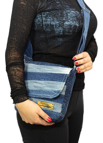 Imagen 6 de 10 de Bolso Mariconera De Mezclilla Reciclada Hecho A Mano