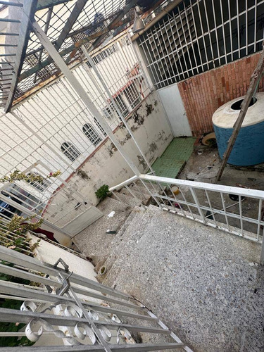 Yr Apartamentoquinta A Precio De Oportunidad En Trigal Sur