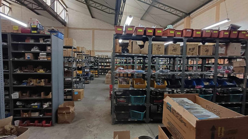 Excelente Bodega En Escandon Con Area De Oficinas Y Estacionamientos