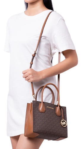 Bolsa Tote Michael Kors Mercer Café Chica Acabado de los herrajes Dorado Color Marrón oscuro Diseño de la tela Liso