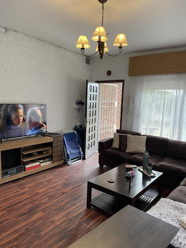 Casa 3 Dormitorios En Carrasco Norte