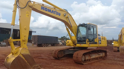 Escavadeira Komatsu Pc 210