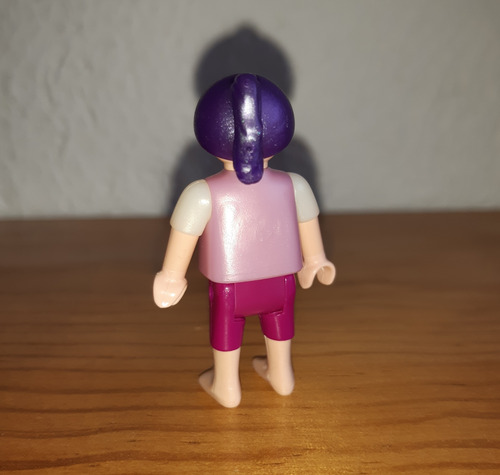 Muñeca Playmobil Niña Con Cabello Morado (Usado)