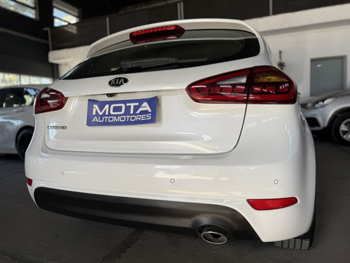 Kia Cerato 2.0 Sx At6 5 p