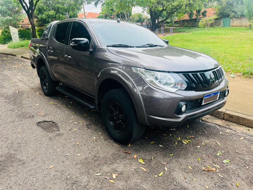 Mitsubishi L200 2.4 Triton Sport Hpe Top Cab. Dupla 4x4 Aut. 4p