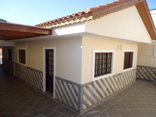 Casa Com 2 Dormitórios À Venda, 160 M² Por R$ 600.000,00 - Vila Ferreira - Arujá/sp - Ca0415