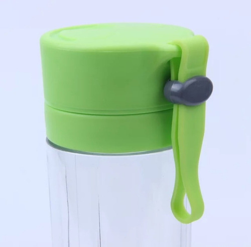 Imagen 6 de 6 de Mini Licuadora Batidor Persona Portátil Recargable 350 Ml