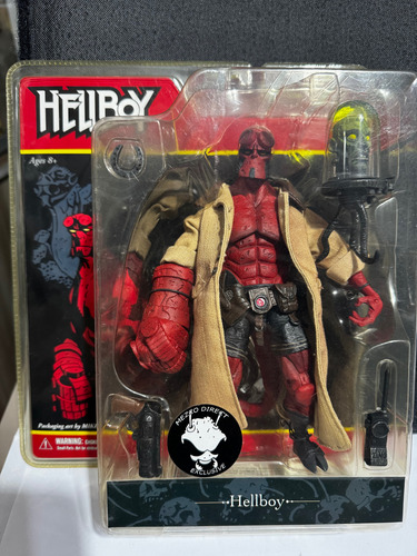 Hellboy Mezco Original (Usado)