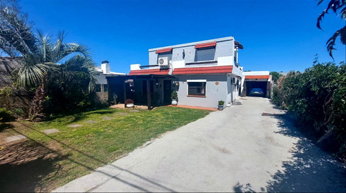 Venta Casa 4 Dormitorios Biarritz Maldonado