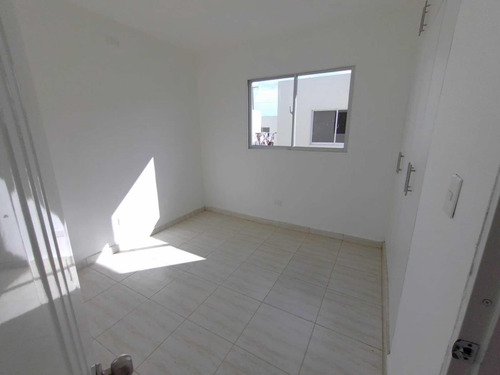 Casa Nueva Ubicada En Caleta, La Romana