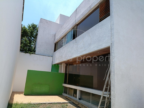 Amplia Casa En Colon De Echegaray Naucalpan