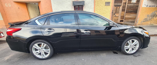 Nissan Altima 2.5 Advance Navi Cvt