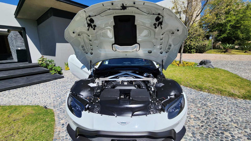 Aston Martin Vantage 4.8 V8 At