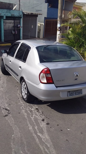 Imagem 5 de 5 de Renault Clio Sedan