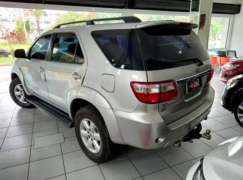 Imagem 3 de 6 de Toyota Hilux Sw4 3.0 Srv 4x4 7 Lugares 16v Turbo