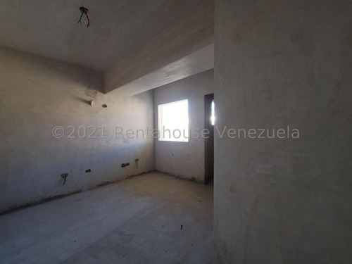 Imagen 17 de 30 de Apartamento En Venta Urb. Base Aragua, Av. Casanova Godoy, Maracay, 22-13289 Mv