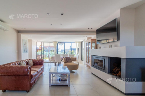 Imagen 10 de 30 de Casa En Venta En Barrio El Canton Islas - Maroto Propiedades