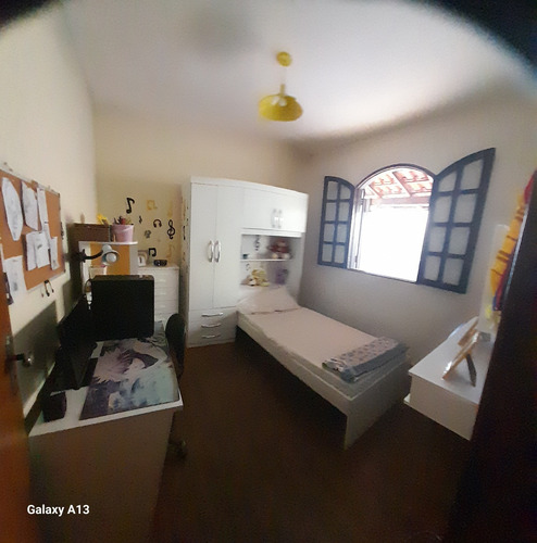 Oportunidade, Linda Casa Plana, Perto De Todo Tipo De Comérc