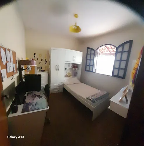 Oportunidade, Linda Casa Plana, Perto De Todo Tipo De Comérc