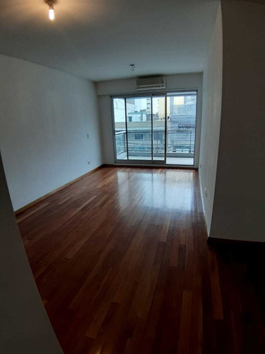 Imagen 2 de 14 de Departamento 3 Ambientes Al Frente Villa Urquiza