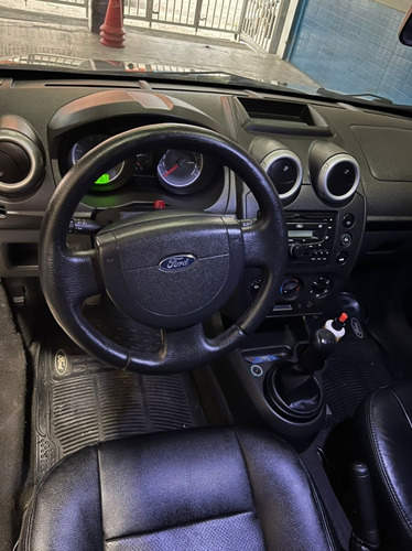 Imagen 9 de 10 de Ford Fiesta