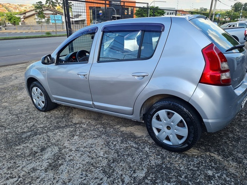 Imagem 2 de 5 de Renault Sandero 1.6 Expression 16v Flex 4p Manual