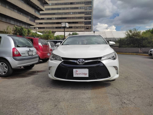 Imagen 3 de 10 de Toyota Camry Se 2017