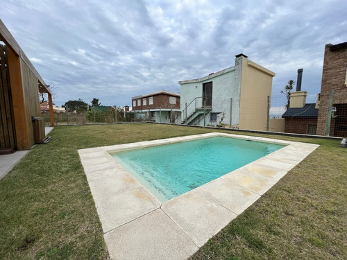 Venta Casa 2 Dormitorios Playa Hermosa