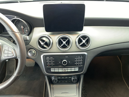 Mercedes-Benz Clase GLA 1.6 Urban