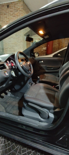 Imagen 8 de 9 de Volkswagen Fox 2016 1.6 Track