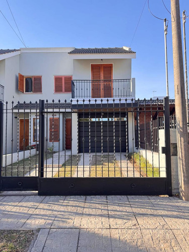 Alquiler Duplex De 2 Dormitorios Escritorio Con Garage Y Patio Zona - Orfeo Superdomo - Veni A Conocerlo!!!