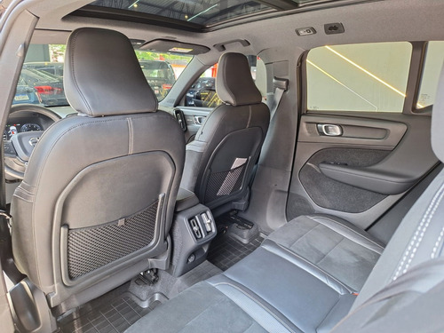 Volvo XC40 2.0 T5 GASOLINA R-DESIGN AWD GEARTRONIC
