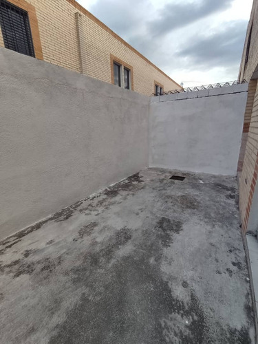 Imagen 14 de 14 de Pieranyela Rodriguez Vende Townhouse En San Diego, Conjunto Residencial Villa La Fontana C-4543