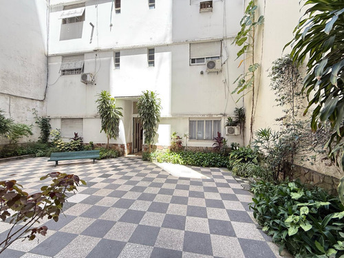 Venta Departamento 2 Ambientes En Recoleta