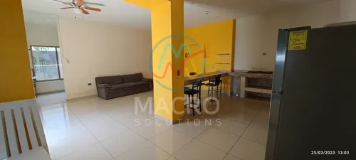 Casa En Venta En Oaxtepec Con Dos Construcciones Y Amplio Jardín
