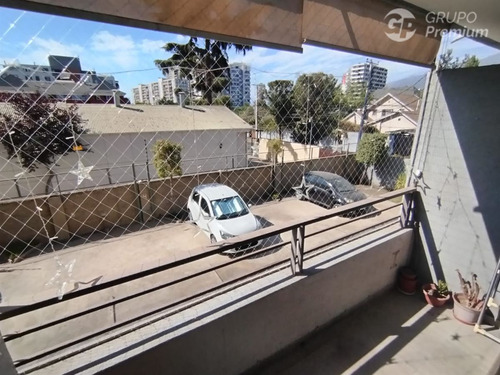 Dpto.3 Domitorios 1 Baño Y Estacionamiento / Juan De Pineda