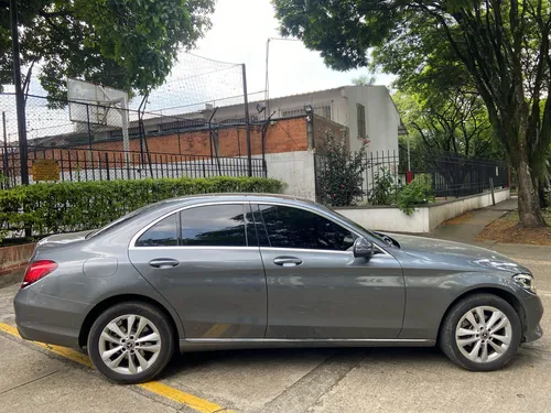 Mercedez Benz C180