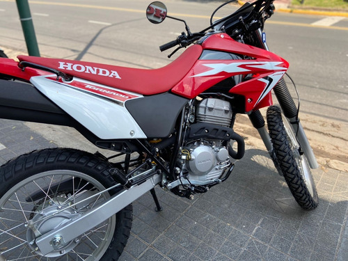 Imagen 12 de 25 de Honda Xr 250 Tornado 0km 2023 Entrega Inmediata!!color Rojo