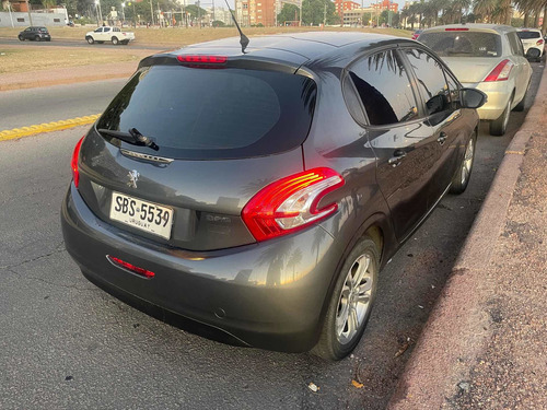Imagen 4 de 8 de Peugeot 208 1.2 Full