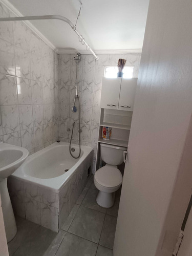 Casa De Dos Pisos 2h 2b 2e (92834)