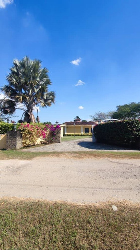 Imagen 1 de 14 de Re/max. Iris Hernandez. Vende Casa (5000 Mt2 Terreno). Safari Carabobo. Libertador (tocuyito). Codigo 132515