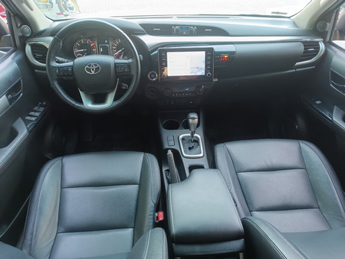 Toyota Hilux 2.8 D-4D TURBO DIESEL CD SRV 4X4 AUTOMÁTICO