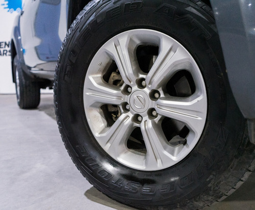Nissan Np300 2.3 Frontier Xe Cd 4x4 Mt