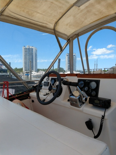 Barco - Crucero Custon 35 - 2 Motores Iveco - 230hp
