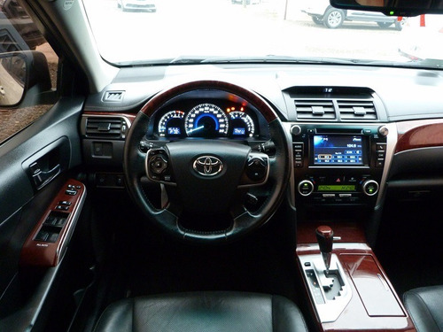Toyota Camry Corolla At