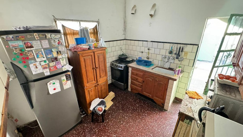 Casa En Venta De 3 Ambientes En Lanus Este