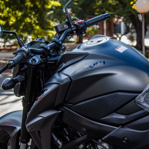 Imagem 5 de 10 de Moto Suzuki Gsx-s 750 Preta Ano 2023 0km