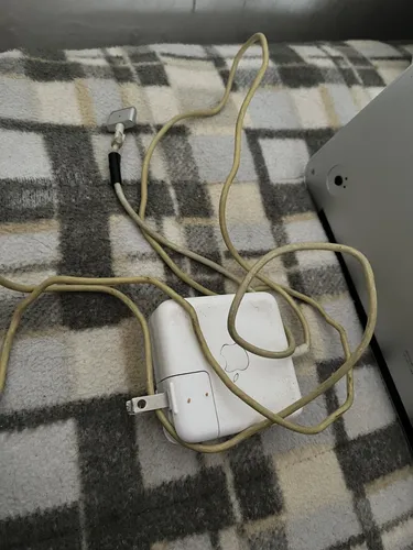 Mac Book Air 13 (2017) (Usado)